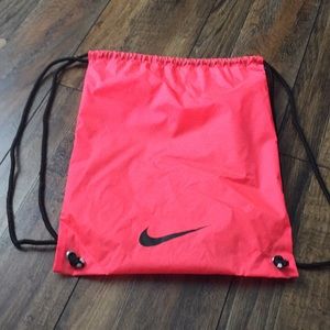 Nike synch bag